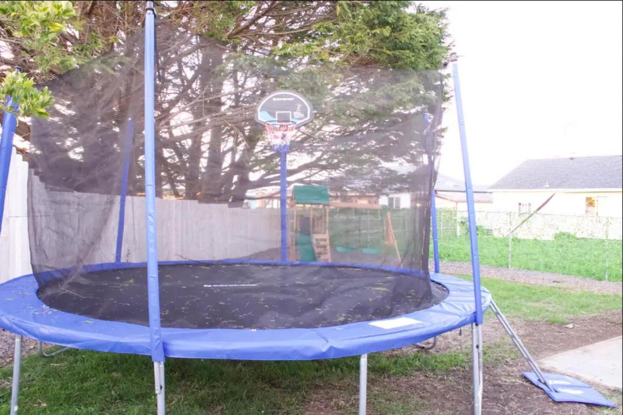 Private Home - Playground, Jumping Mat, Bbq, Darts, Firepit, Gazebo, 4 Smart Tvs, White Cotton Bedding, - The Redwood Cul-De Sac Beach Retreat Crescent City Bagian luar foto